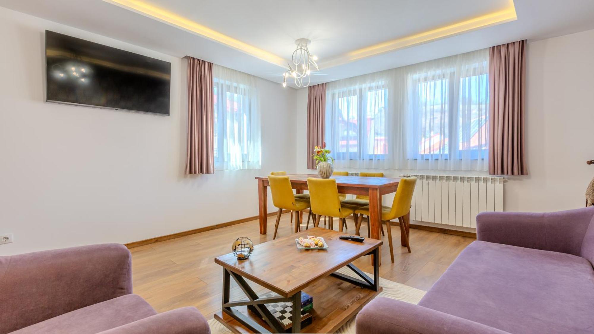 Sun Villas Accommodation Braşov Exteriör bild