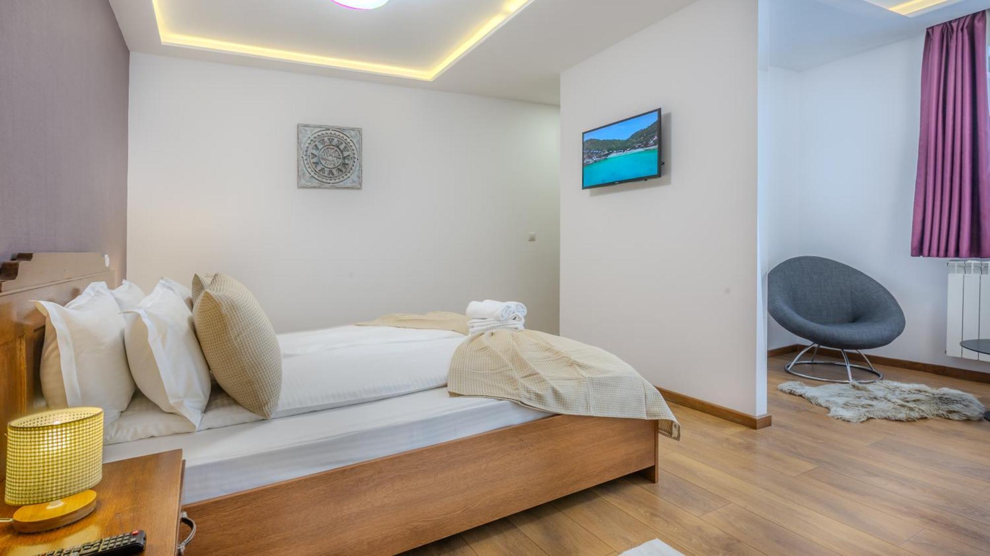 Sun Villas Accommodation Braşov Exteriör bild
